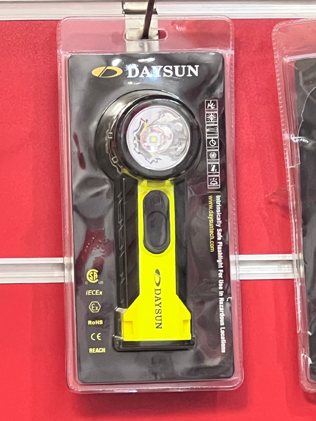چراغ قوه ضد انفجار دایسون DaySun DS-24 EX | چراغ قوه ATEX و IECEx صنعتی